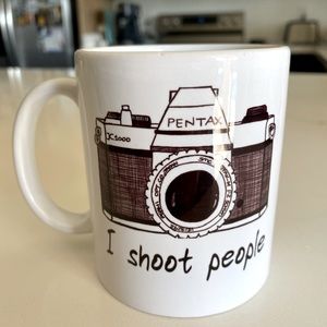 VTG “Shoot People" Pentax SLR Camera Graphic Photography 12 oz. Coffee Mug Cup